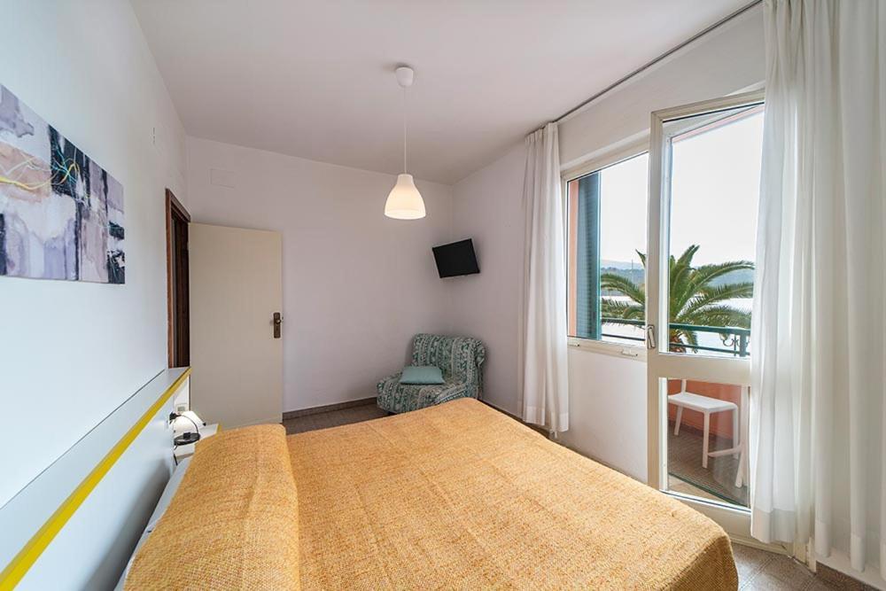 Hotel Belmare Porto Azzurro Zewnętrze zdjęcie