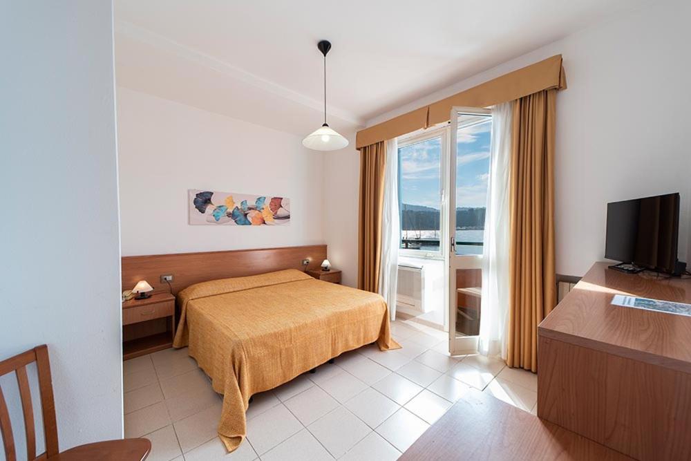 Hotel Belmare Porto Azzurro Zewnętrze zdjęcie