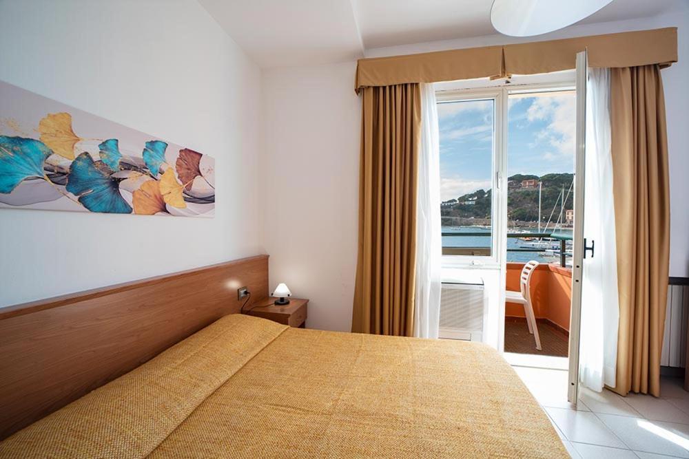 Hotel Belmare Porto Azzurro Zewnętrze zdjęcie